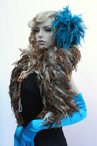 Our model is wearing the Rooster Feather Boa in the Natural Saddle Hackle.